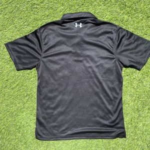 Men’s Black Under Armour shirt. Size Large